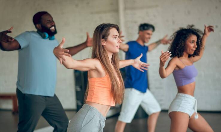 Jak intensywne warsztaty wspierają rozwój technik jazdy figurowej na rolkach?