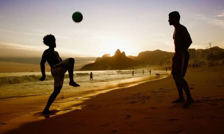 Jak kursy kitesurfingu mogą wspierać rozwój osobisty i zwiększać pewność siebie?