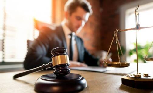 Wsparcie prawne w procesie karnym – co oferuje adwokacka kancelaria?