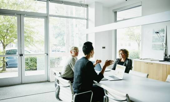 Jakie są korzyści z profesjonalnej koordynacji transakcji nieruchomości?