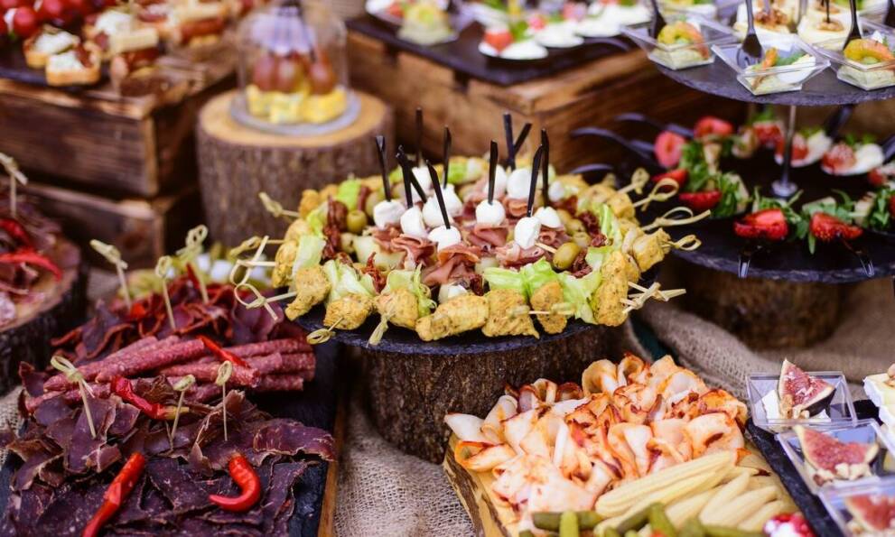 Jak catering w Raciborzu dostosowuje plany żywieniowe do potrzeb dzieci?