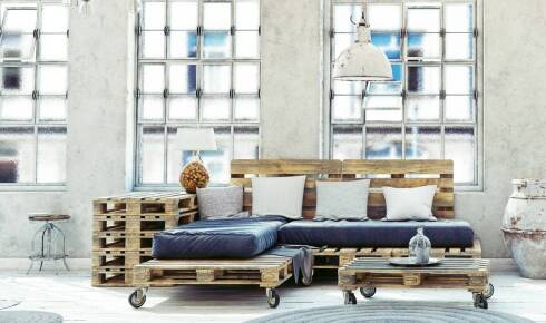 Czym kierować się przy zakupie loftowego stolika kawowego?