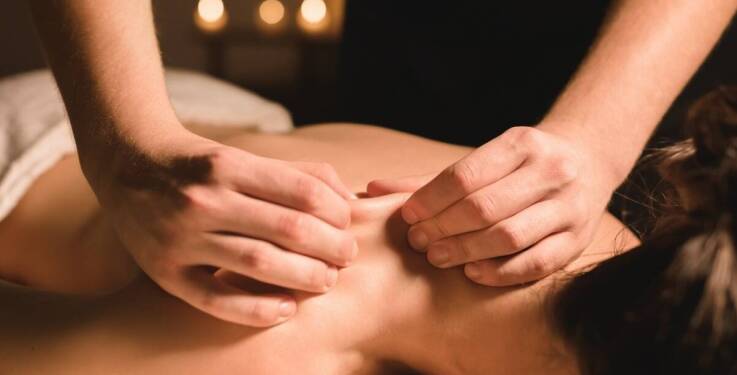 Zalety masażu kręgosłupa dla zdrowia i samopoczucia dobrego