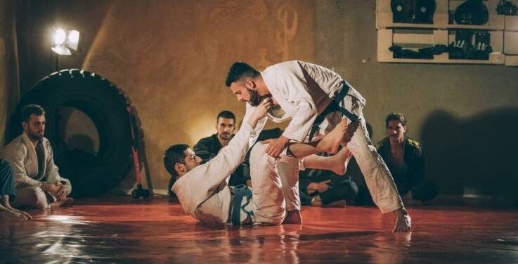 Jak nasze treningi boksu rozwijają strategiczne umiejętności?