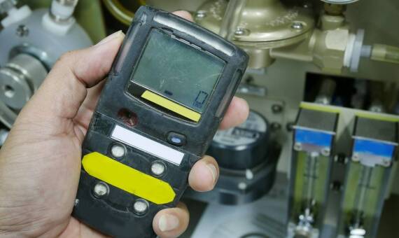 Znaczenie legalizacji spalin analizatorów w świetle obowiązujących przepisów