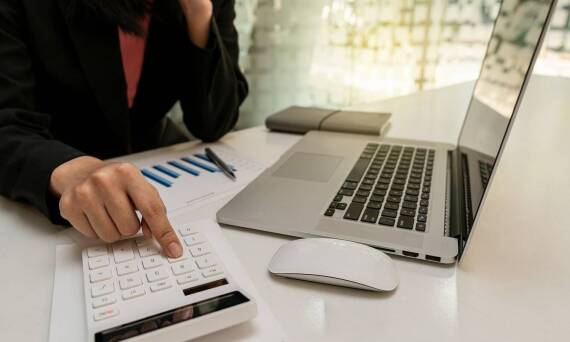 Elastyczność księgowych usług – jak wpływa na współpracę z klientem?