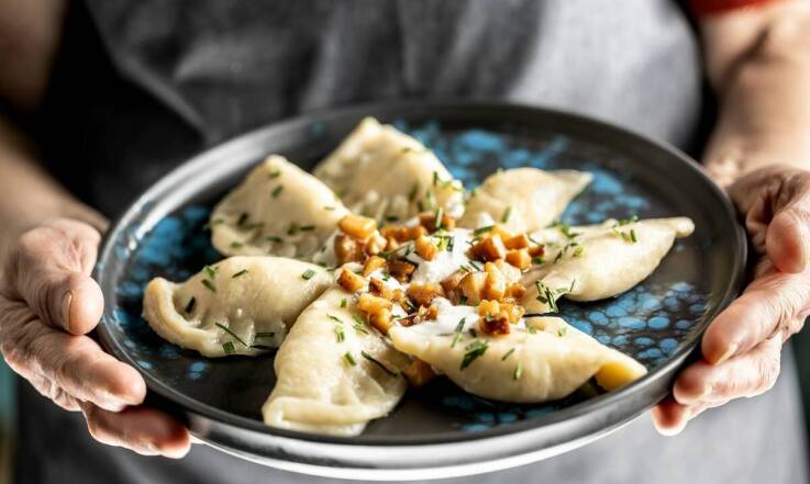 Sekrety smaku polskich pierogów dostępnych w cateringu