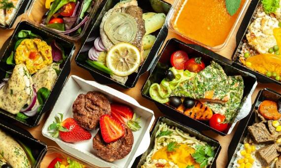 Wpływ różnorodnych planów dietetycznych na zdrowie – oferta cateringu w Lublińcu