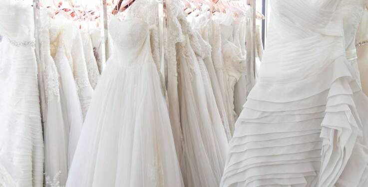 Jedwabne suknie ślubne: oferta salonu w Opolu