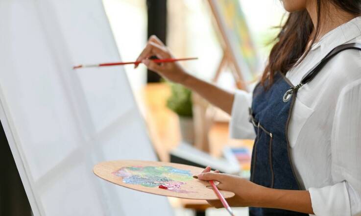 Personalizacja poprzez ręczne malowanie - jak wybrać idealny motyw?