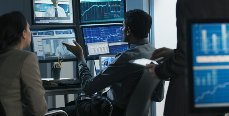 Jakie usługi oferuje urząd celny w zakresie handlingowej obsługi?