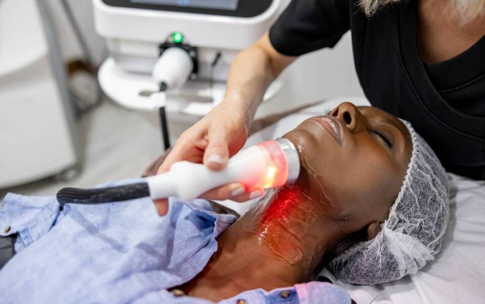 Jak wybrać odpowiedni zabieg liftingu twarzy? HIFU 3D jako opcja.