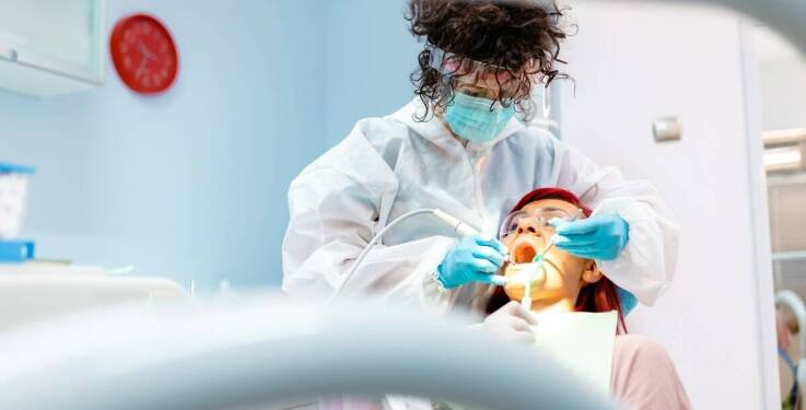 Wybielanie zębów – jak osiągnąć najlepsze efekty u stomatologa?