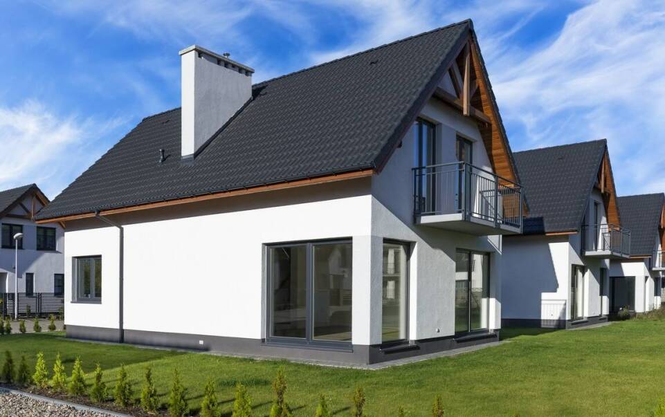 Co wyróżnia nowe projekty jednorodzinnych domów na rynku?