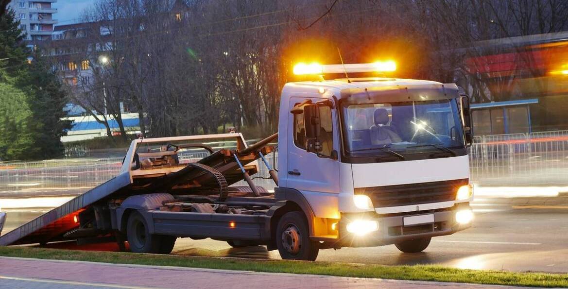 Kluczowe zalety korzystania z TIR lawety w sytuacjach awaryjnych