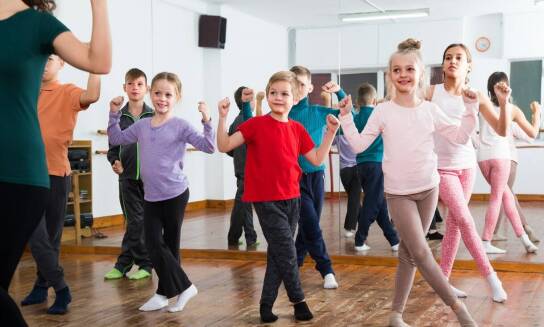 Nauka towarzyskiego tańca dla dzieci – kiedy zacząć?