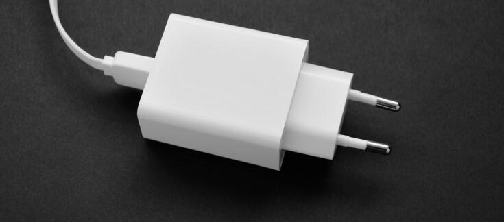 Jak adaptery zwiększają funkcjonalność mobilnych ładowarek dla samochodów elektrycznych?