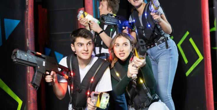Unikalne scenariusze do Laser Tag na imprezy firmowe - jak wybrać najlepszy dla zespołu?