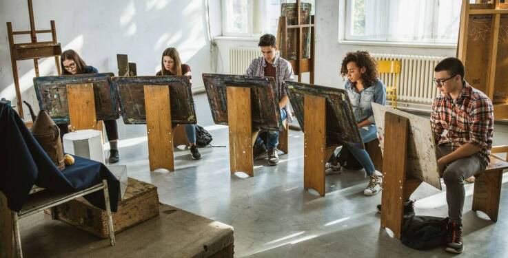 Czy kursy malarstwa mogą przygotować do egzaminów wstępnych na uczelnię?
