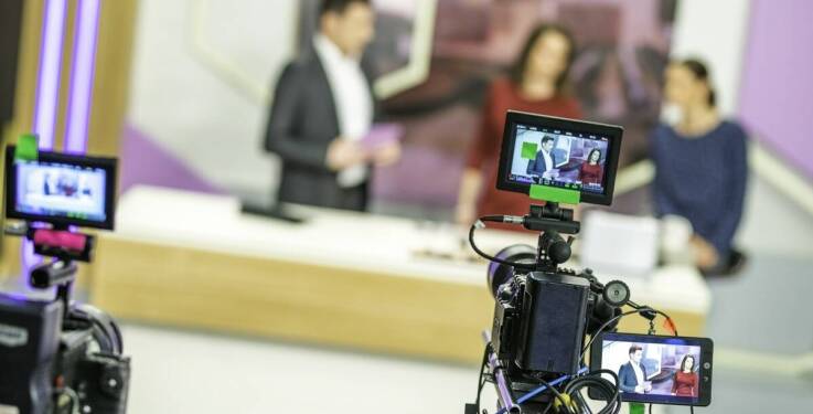 Znaczenie telepromptera w zapewnieniu spójnego przekazu medialnego