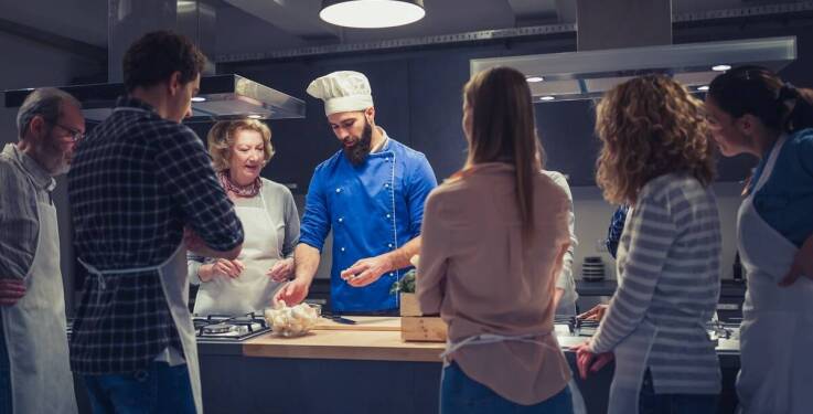 Jak kursy kucharskie w Lublinie zwiększają szanse na zatrudnienie?