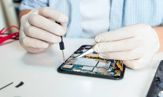 Znaczenie autoryzowanego serwisu dla długowieczności fiskalnych urządzeń