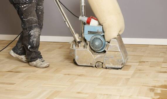 Jakie materiały są używane przy cyklinowaniu podłóg?