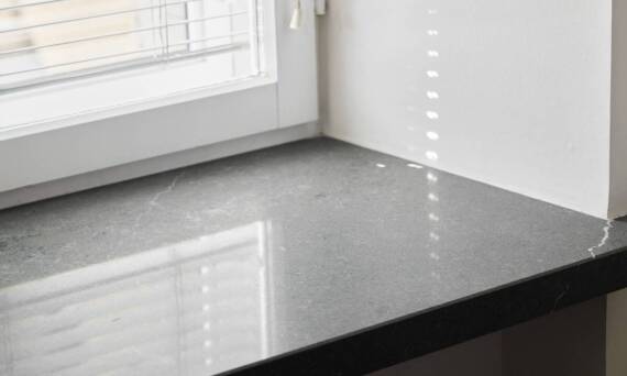 Granitowe parapety jako element nowoczesnego wnętrza – inspiracje i pomysły