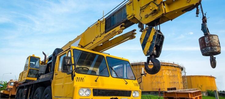 Jakie są najważniejsze zasady bezpieczeństwa przy korzystaniu z transportu HDS-ie?