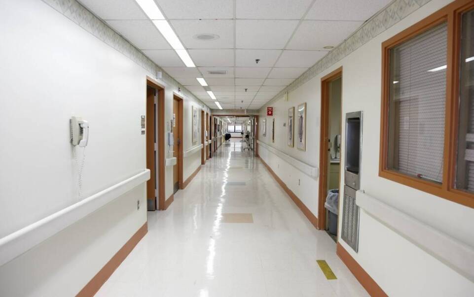 Jak zaplanować szpitalne nagłośnienie z wydzielonymi strefami komunikatów