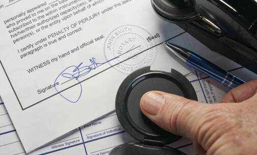 Jak przebiega sporządzenie testamentu notarialnego od rozmowy do rejestracji dokumentu