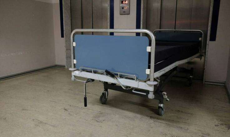 Wypożyczenie łóżka dla osoby leżącej — jakie formalności, transport i zwrot warto ustalić wcześniej
