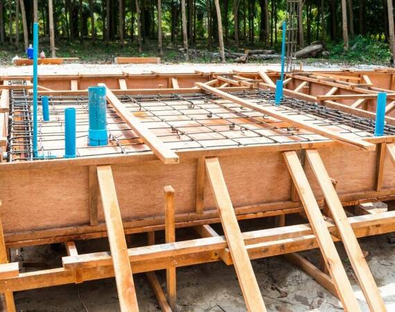 Od czego zależy dobór prefabrykowanego fundamentu dla słupa linii WN