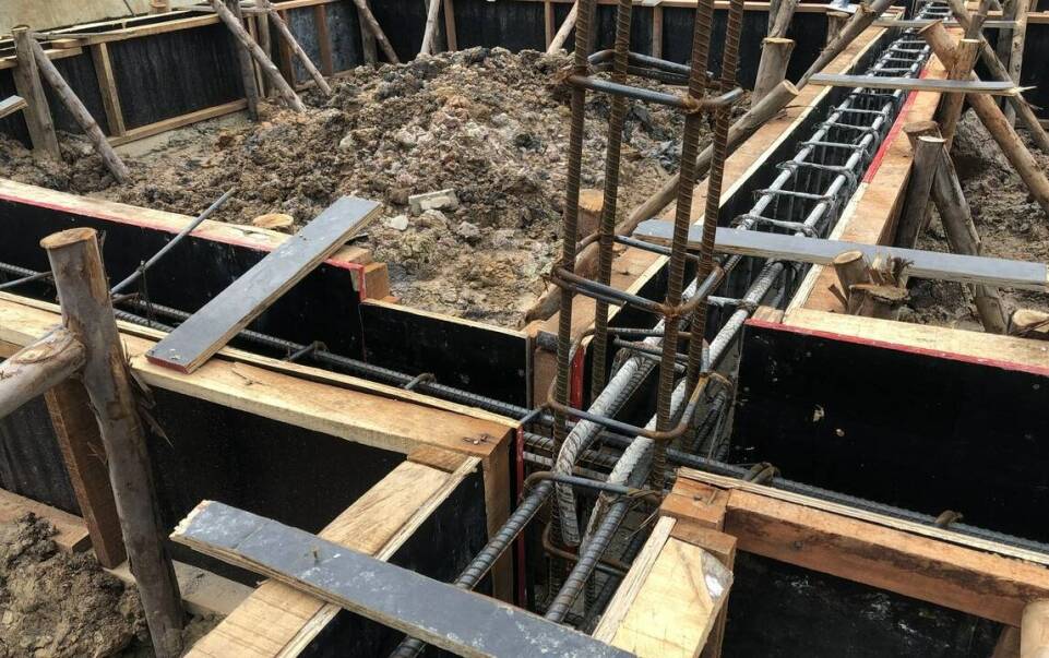 Jak grunt i pogoda w Wielkopolsce wpływają na projekt stalowej hali produkcyjnej