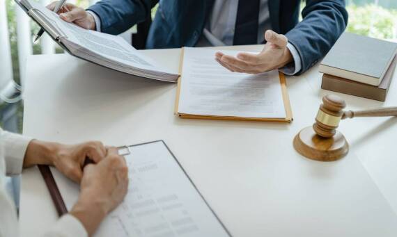 Kiedy mała firma z Bydgoszczy potrzebuje wsparcia prawnego i podatkowego przy codziennych decyzjach