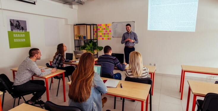 Liceum czy technikum w Katowicach — co naprawdę zmienia codzienną ścieżkę ucznia po ósmej klasie