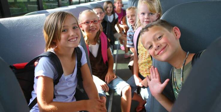 Wycieczka szkolna po Suwalszczyźnie — jak połączyć program, transport i tempo grupy